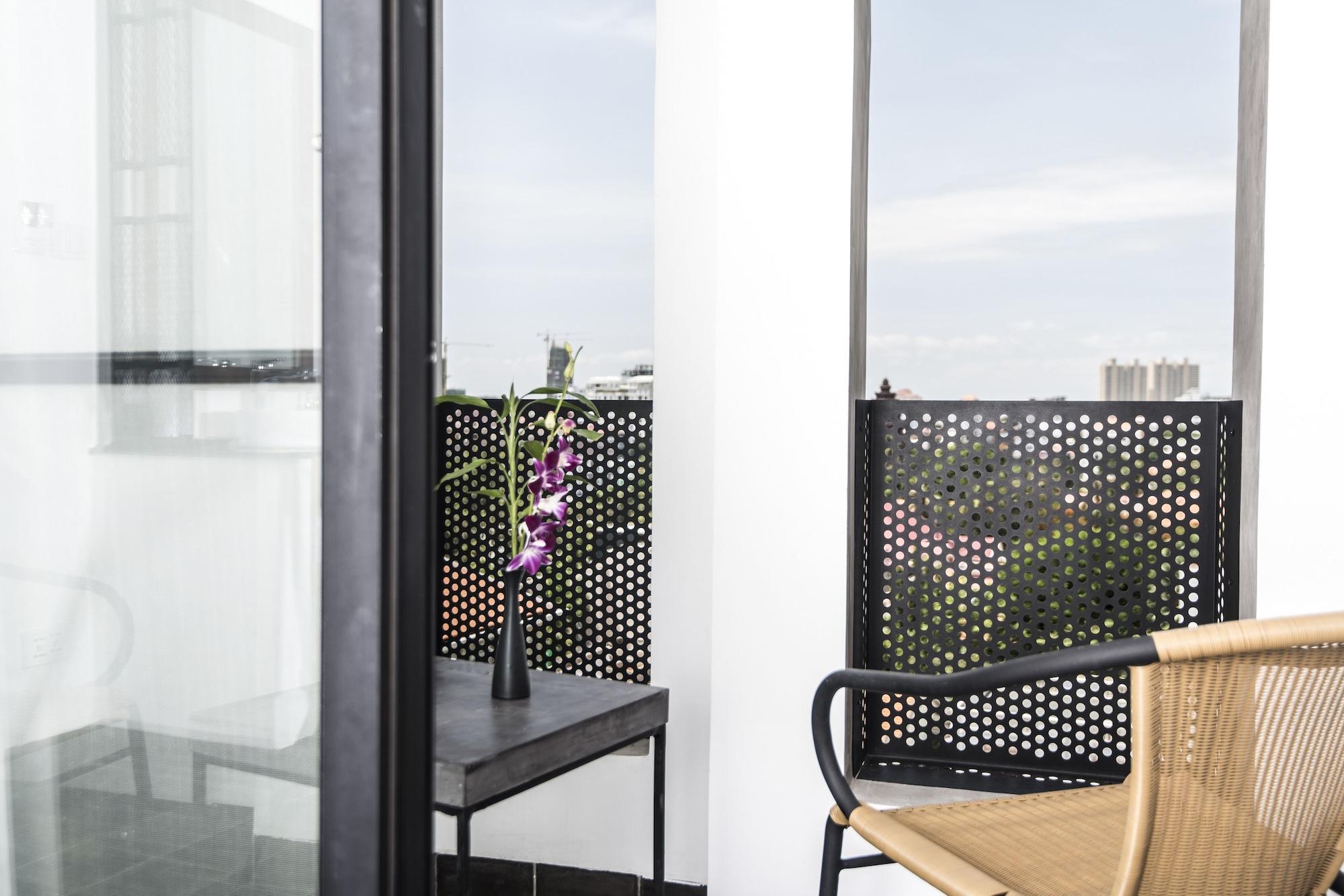 Aquarius Hotel And Urban Resort Phnom Penh Exterior foto